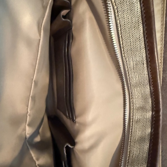 LARGE TUMI BAG - Picture 7 of 16